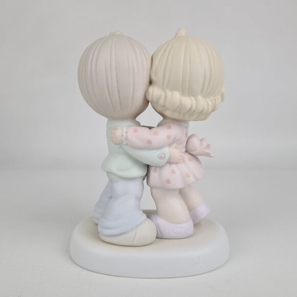 Precious Moments 521299 "Hug One Another" Retired Figurine Vntg +2 Ornament - Picture 4 of 7